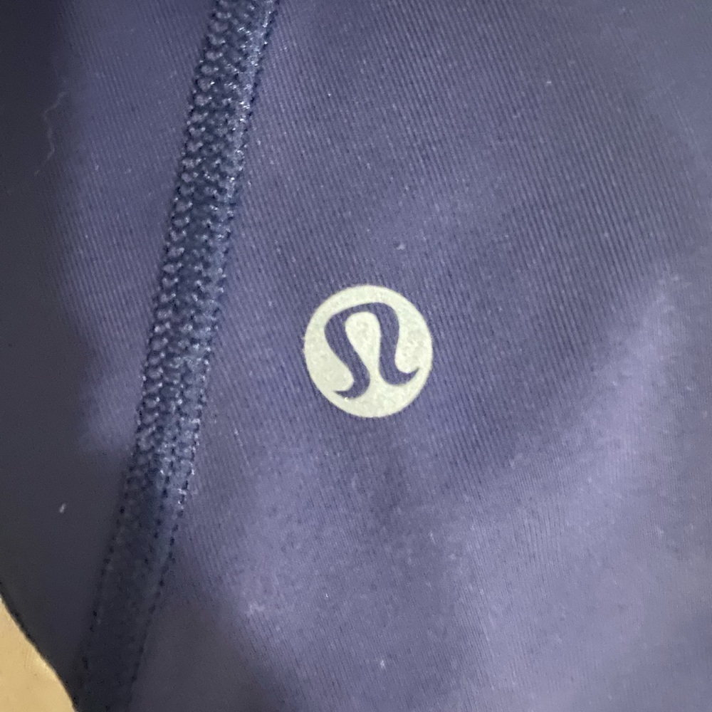 Navy blue Lululemon leggings EUC
